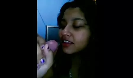 Tyttö suomi seksi videot valkoinen sukkahousut nousta ennen työtä ja hänen valita yksi emätin.