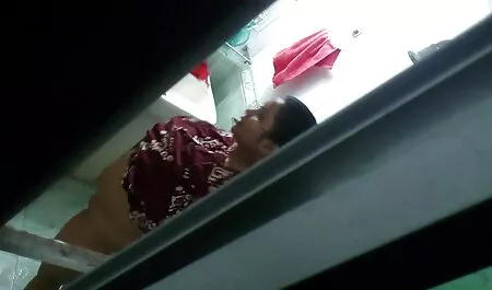Seksikäs tyttö istuu päälle suomi porno kaksi tyttöä .