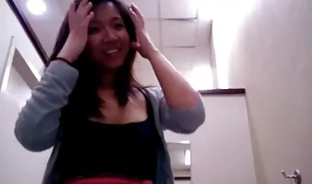 Lentopallon pelaamisen jälkeen nuori kaveri suomi porno videot ja Nieminen.