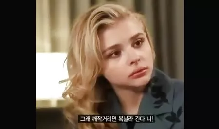 Kukko murjottaa ilmainen suomi porno pöydällä