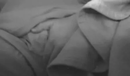 Kypsä kalju mies sohvalla iso suomi amatööri seksi