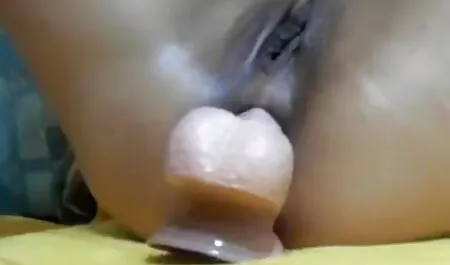 Neljä nuorta rakastajaa tietää hyvin paljon hallitsemattomasta porno suomi seksistä
