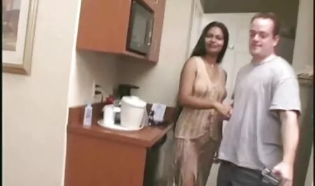 Tyttöystävä kahdelle jäsenelle. finnish mature porn