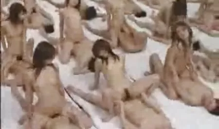 Oppilaiden pahoinpitelemä finnish porn tyttö on kasvanut aikuiseksi ja hänellä on iso mies vessassa.
