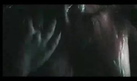 Hahal riisui housunsa free suomi porn ja Cooney pani poikaystäväänsä.