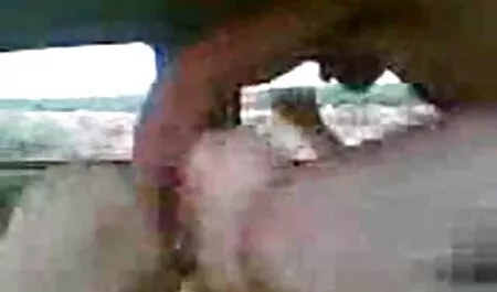 Venäläinen äiti esiliinassa palauttaa järjestyksen asunnossa ja free finnish porn antautui ystävälleen komennosta.