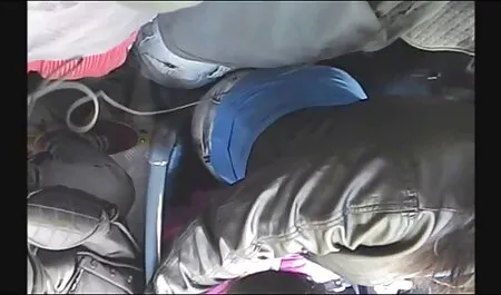 Maidon maku kakun kanssa kiihottaa miestä suomi pillua harrastamaan seksiä tytön kanssa suihinoton ja rahan jälkeen.
